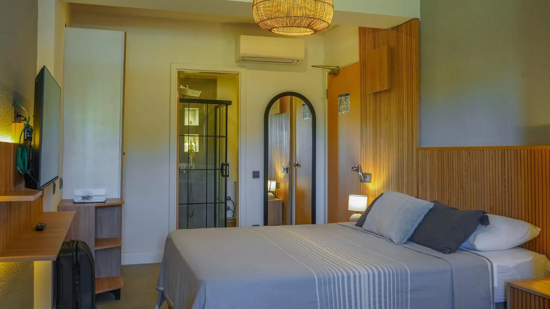 Hotel Club-E Fethiye 3*,